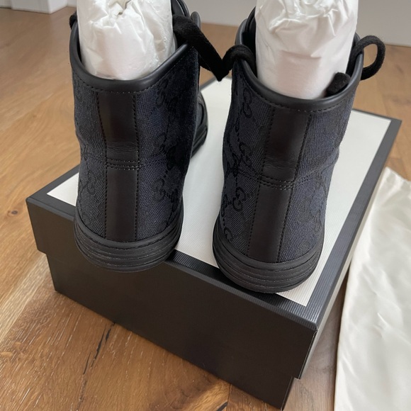 Woman’s Gucci chuck sneakers - Picture 5 of 5